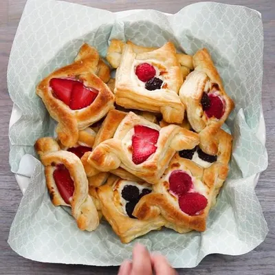 Fruit and Cream Cheese Breakfast Pastries